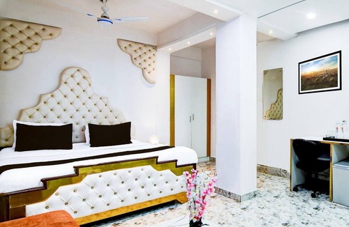 Park Street House | Saver Double Circus Avenue Rockstar