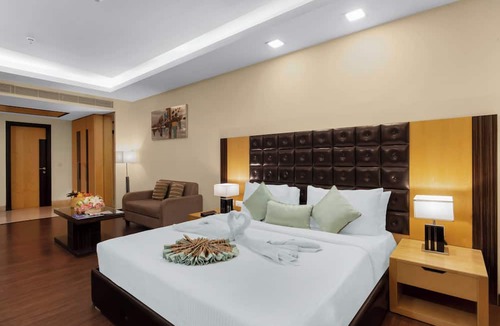 Jammu Hotel | Grand Plaza Lords Inn Jammu