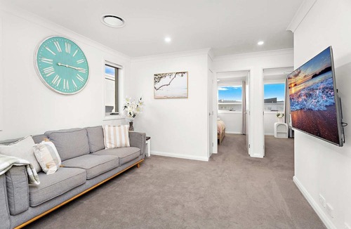 Shell Cove Condo | Shallows Coastal Retreat - Walk to Beach