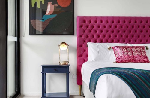 Kingston Apartment | Boutique Unit with Huge Terrace near Cafes & Shops