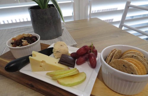 Louth Park Apartment | Mala Retreat Chardonnay Studio 5* Clean & Cosy