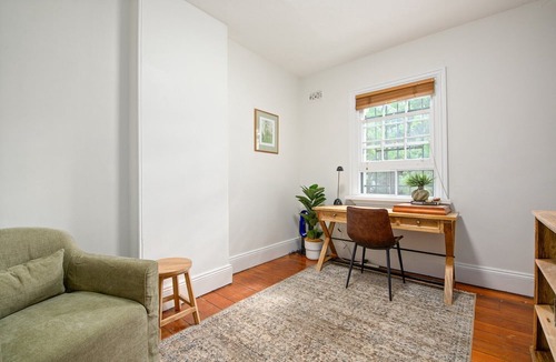 Redfern Apartment | Stylish 2-Bed House with Private Courtyard
