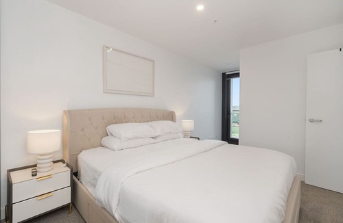 Phillip Apartment | Modern 2-Bed Apartment with Premium Amenities