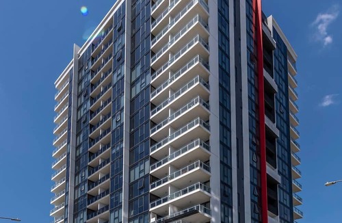Belconnen Apartment | Sensational City Apartment with Lake Views