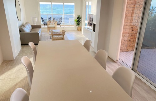 Cronulla Apartment | Gobsmacking Views 2, with Direct Beach Access