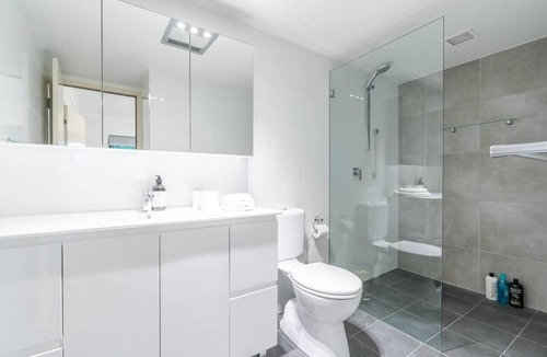 Reid Apartment | 2BR Apartment Close to Glebe Park & Canberra City
