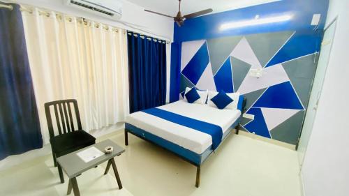 Malad West Bed & Breakfast | Dev Shelter Malad West