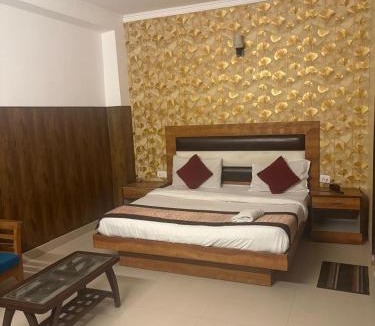 Mahipalpur Extension House | Aero by Laiysa