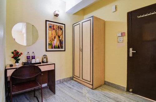 Alipur Hotel | Super Hotel O Alipore Near Chetla Formerly Alipore Guest House