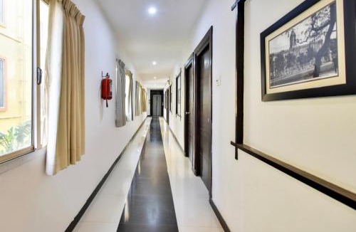 Navalur Hotel | Collection O Elite Residency