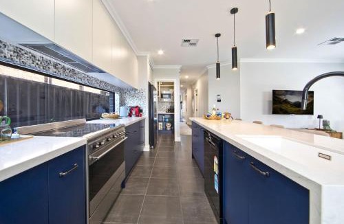 Mannering Park House | Serenity Place