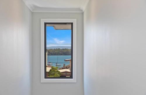 Mannering Park House | Serenity Place