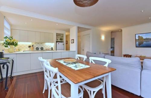 Pokolbin Villa | Villa 2br Bardolino Villa located within Cypress Lakes Resort
