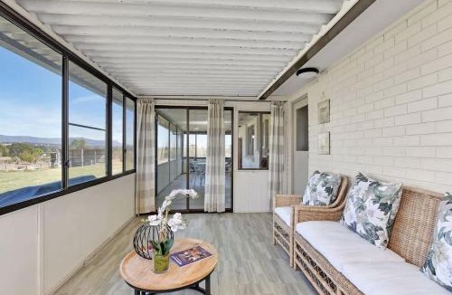 Lovedale House | Clydesdale Cottage on Talga