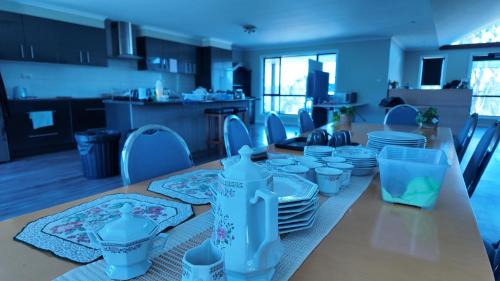 Binjura House | Janaki Farmhouse - 5 Bedroom House Villa at Top of Cooma