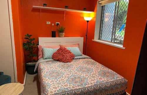 Curtin House | Cozy Curtin Cottage