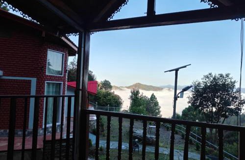 Jakh Hotel | Mandeva Wooden Castle