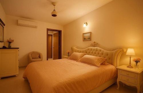 Dhanmondi Apartment | Prime location 3 Bed Room Apt in Dhanmondi 11A