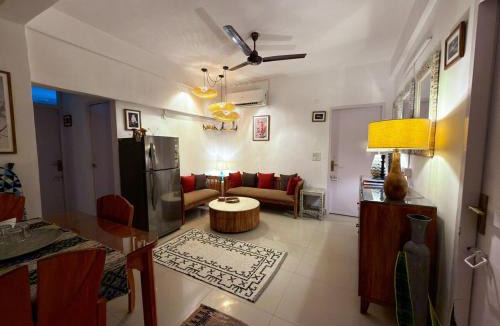 Saket Apartment | Cozy 3BHK with Sunlit Rooms, Near Select CityWalk Saket