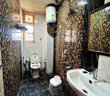 New Shimla Apartment | Decent Stays Rooms and Apartments
