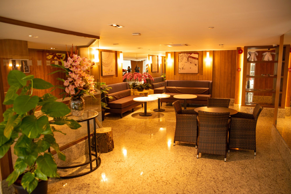Jangipur Hotel | Grand Meridian Hotel & Restaurant