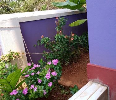 Honavar House | Emmanuel Home Stay Ac and Non Ac