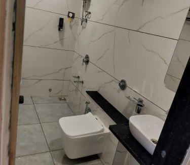 Gandhinagar Hotel | Hotel Lee Fortune