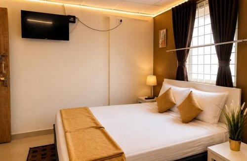 Koramangala Hotel | Leo Stays