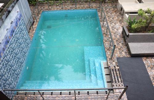 Raichak House | Luxury Villa Large Private Pool