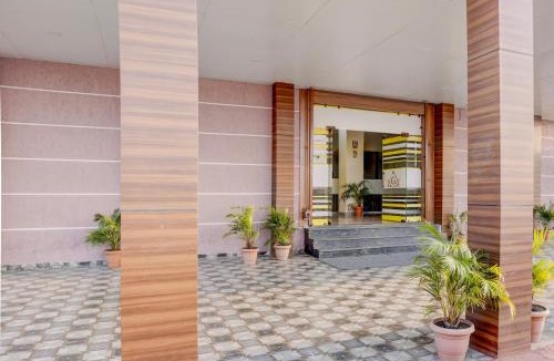 Pandharpur Hotel | Townhouse Oak Karkamb Road Pandharpur Formerly Grand Residency