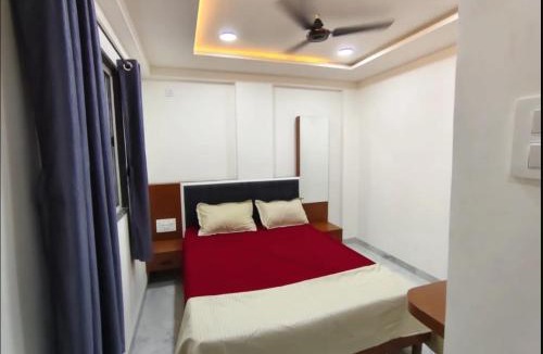 Pandharpur Hotel | ishwari heights lodging