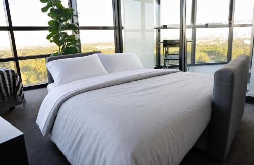 Sydney Olympic Park Apartment | Stylish Olympic Park Stay - 3 Bedrooms Free Parking No Parties