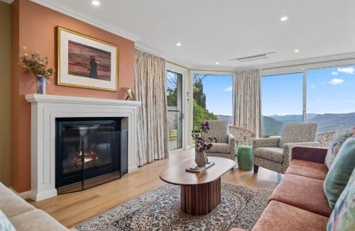 Leura House | Honeysett