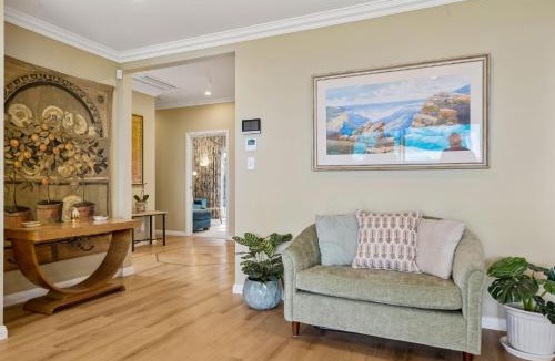 Leura House | Honeysett
