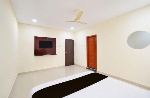 Hyderabad Hotel | HOTEL O NAYARA