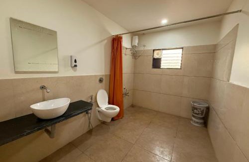 Ambav Hotel | Hotel Marigold Vasad