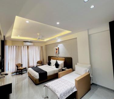 Shirdi Hotel | Hotel Sai Mahima, Near Sai Baba Temple