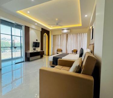 Shirdi Hotel | Hotel Sai Mahima, Near Sai Baba Temple