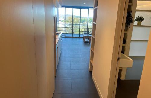 City West Bed & Breakfast | Luxe 1 BR Retreat Lake Views at Nishi New Acton Canberra City