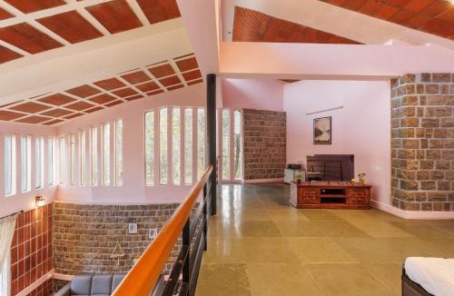 Denkanikota Villa | Rustica Villa By StayJade 2 PrivatePools 7BHK