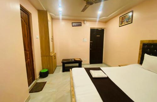 Barddhaman Hotel | Hotel Mahal