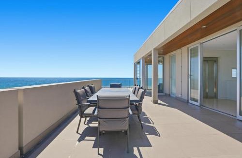 The Entrance North House | Serene Stay Breathtaking Beachfront with Spa