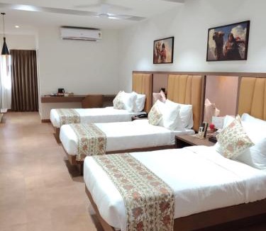 Mundra Hotel | Hotel Camel managed by CLAY