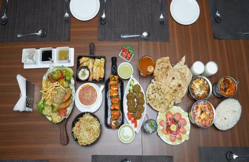 Padadhari Hotel | Palette The Royal Castle Resort by CheckIn, Rajkot