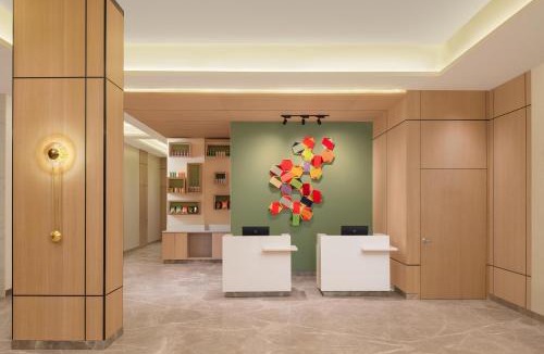 Surat Hotel | Hilton Garden Inn Surat City Centre