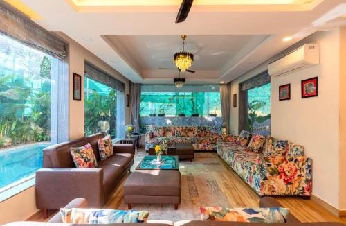Marna Villa | Sapphire Sands by StayVista with Pvt Pool, 4 Jacuzzi at Siolim, Goa