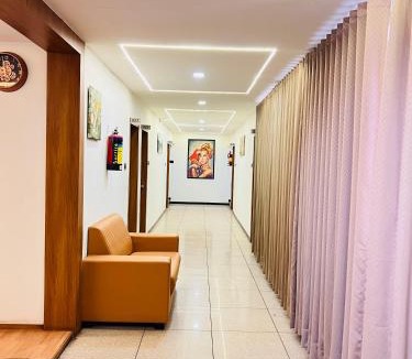 Rajkot House | Hotel Royal Manor