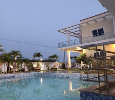 Chevella Villa | Merlin Farmhouse 4BHK, Private Pool,BBQ, Bonfire