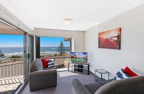 The Entrance Apartment | Oceanfront Escape at Dolphin Court