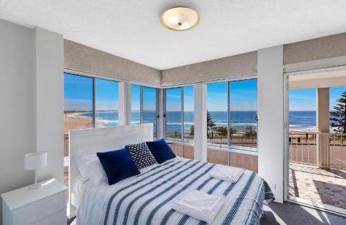 The Entrance Apartment | Oceanfront Escape at Dolphin Court